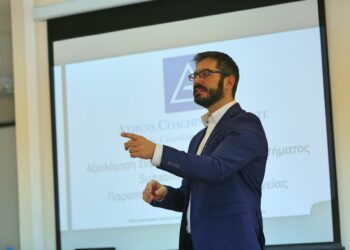 Η συνέντευξη του Χαράλαμπου Πετρά στο epixeiro.gr και τον Στάθη Κετιτζιάν